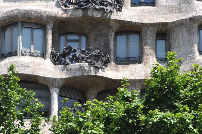 Barcelona & Gaudi. Regular Tour - Casa Milà, where Gaudí makes stone appear to move