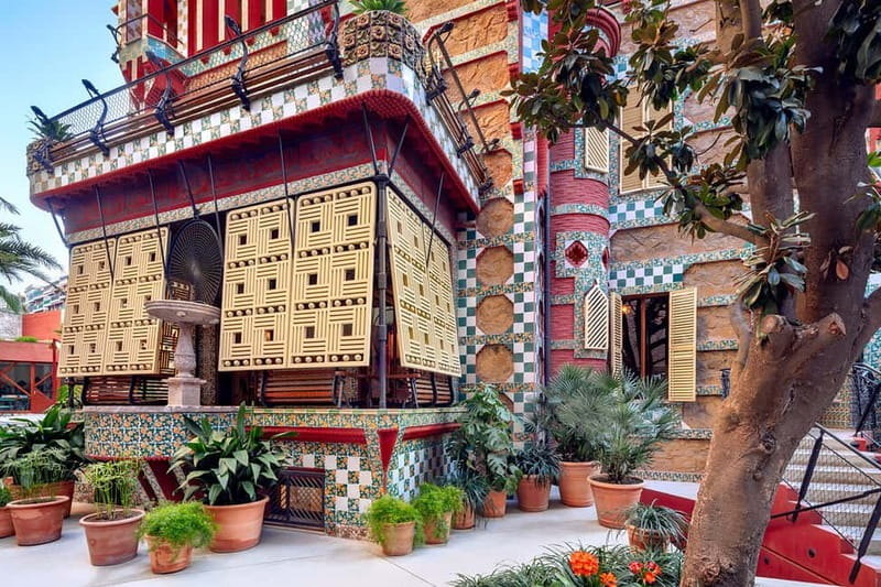 Barcelona: Gaudi's Casa Vicens Skip-the-Line Entrance Ticket - The garden: Gaudí’s first outdoor setting