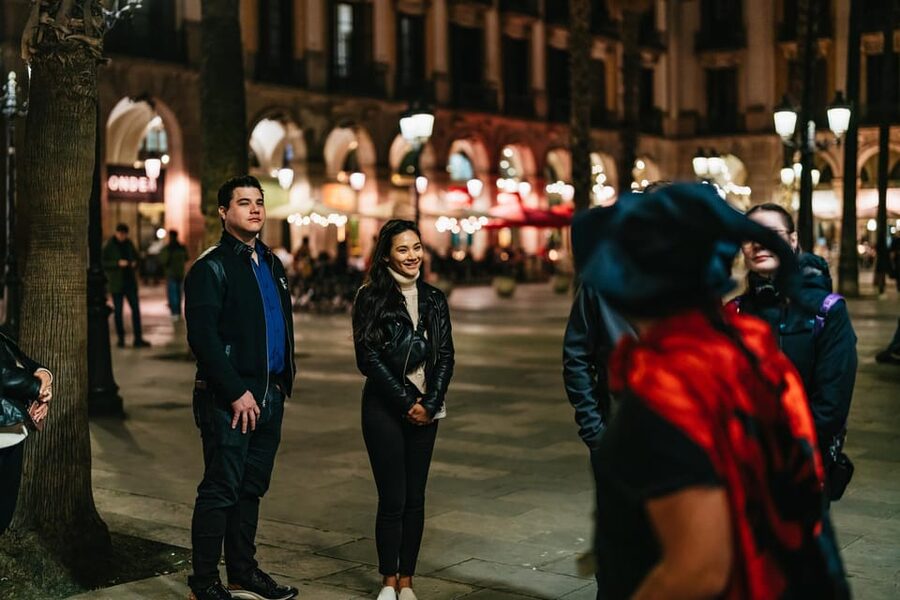 Barcelona: Gothic Quarter Ghosts and Legends Walking Tour - Murder, treachery, and the macabre