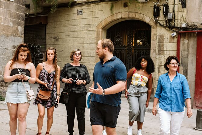 Barcelona Gothic Quarter Tapas & Taverns Food & Wine Tour - The final sit-down meal in the Gothic Quarter