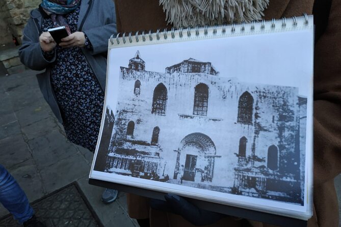 Barcelona Gothic Quarter Walking Tour with Tapas - Barcelona Cathedral is the main architectural stop