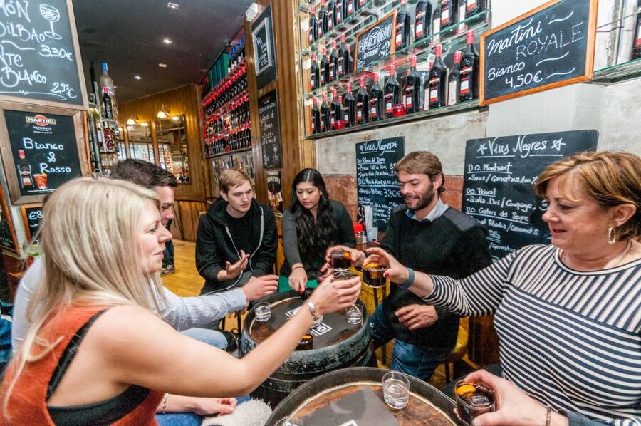 Barcelona Gourmet Food & Wine Tour with Local Expert - Stop one: four tapas in a modern taberna