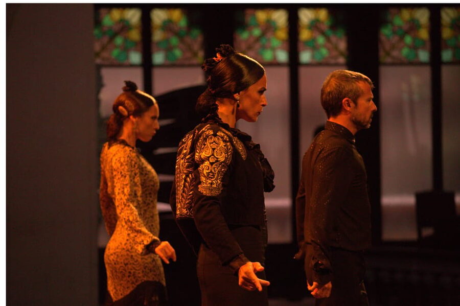 Barcelona: Gran Gala Flamenco Show Entry Ticket - What happens during the 75-minute performance