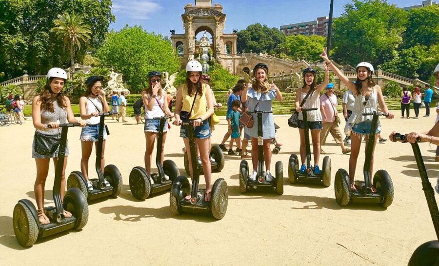 Barcelona: Guided Segway Tour - Ciutadella Park and the Arc de Triomf