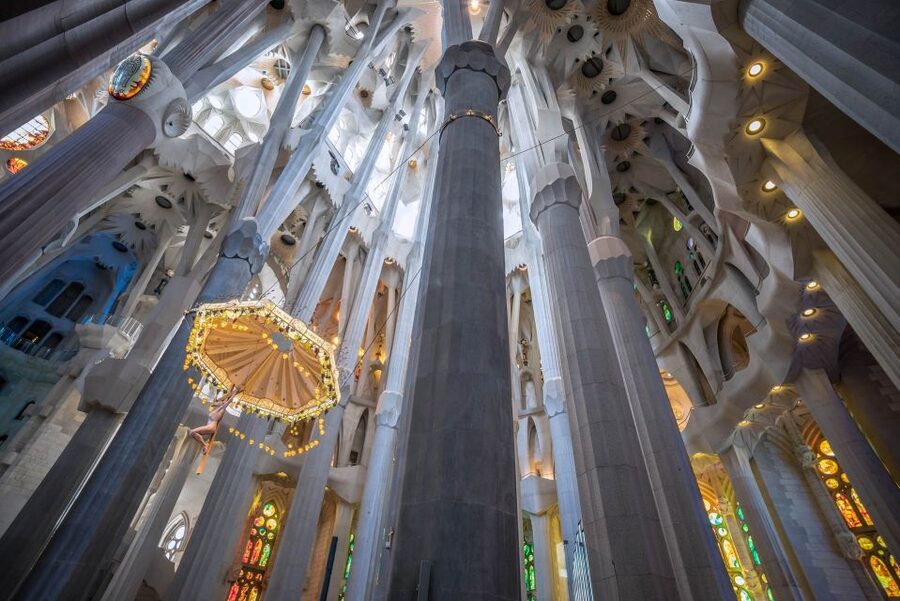 Barcelona: Guided Tour of Sagrada Familia - The exterior: two façades, two moods
