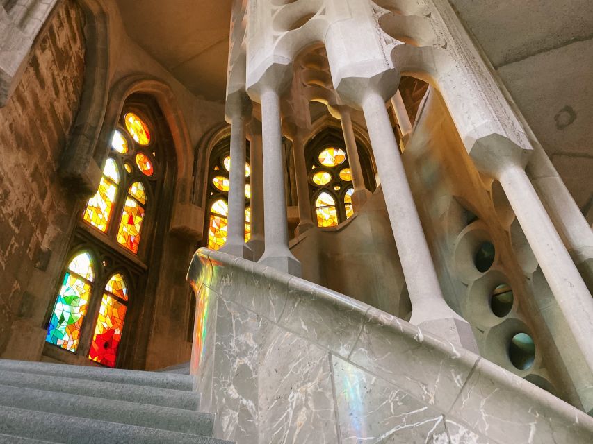 Barcelona: Guided Tour of Sagrada Familia - Inside the basilica, where the tour earns its price