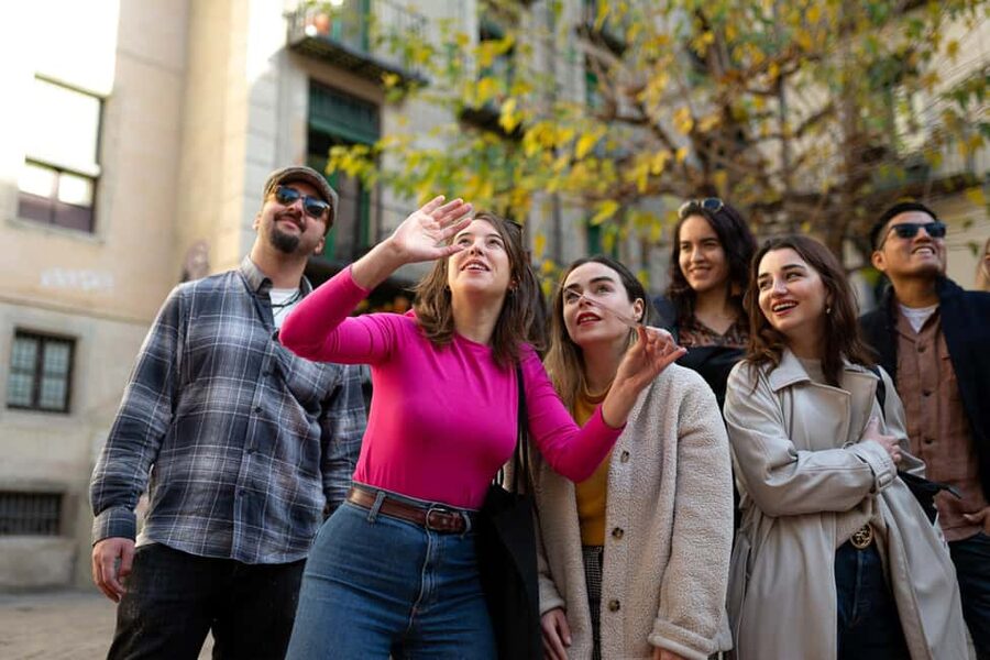 Barcelona: Guided Walking Tour - Santa Maria del Mar and the El Born finish