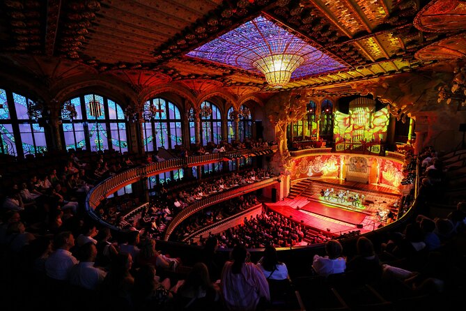 Barcelona Guitar Trio & Dance at the Palau de la Musica - A few small details that affect the night