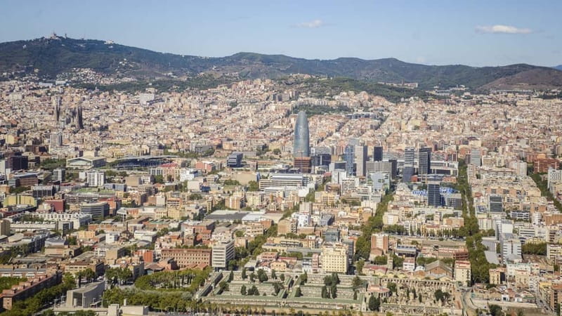 Barcelona: Helicopter Flight over Barcelona's Coastline - Is seven minutes enough?