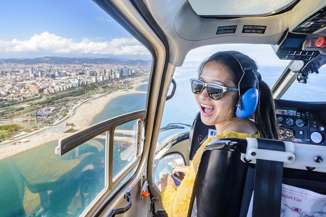 Barcelona Helicopter, Sailboat & Old Town Private Walking Tour - Plaça de Catalunya and the route into the old city