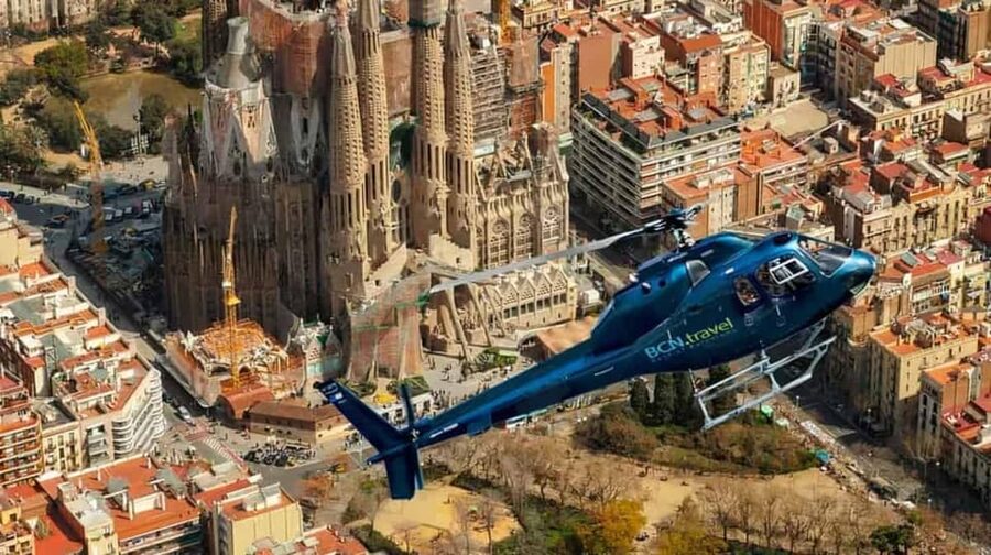 Barcelona: Helicopter Tour - What the safety briefing adds