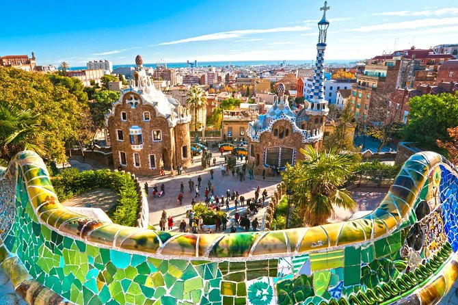 Barcelona Highlights Private Guided Tour with Hotel Pick-up - Las Ramblas, the Gothic center, and Barcelona Cathedral