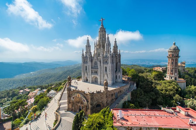 Barcelona Highlights Private Guided Tour with Hotel Pick-up - The Monumental arena and the Palace of Catalan Music