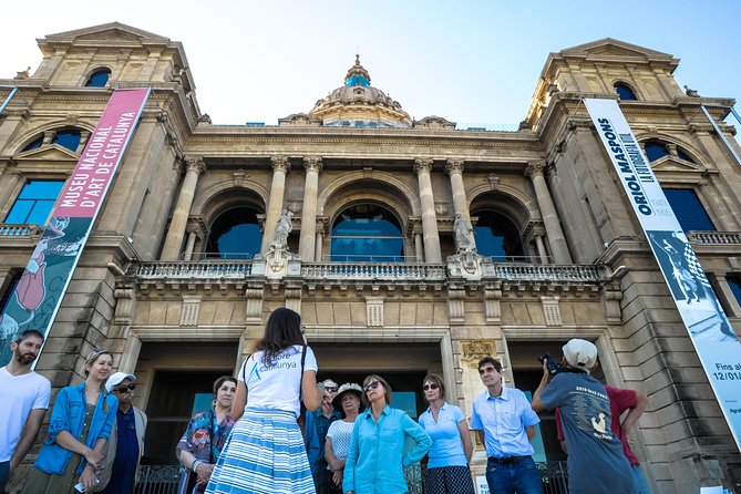 Barcelona Highlights & Sagrada Familia Tour: Priority Access - La Pedrera closes the Gaudí day