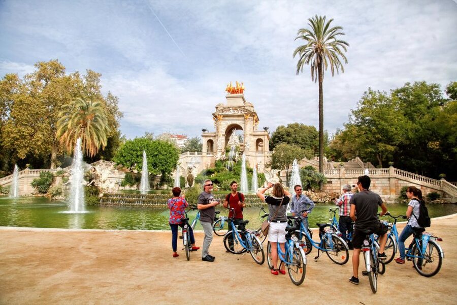 Barcelona Historical 3-Hour Bike Tour - Why a three-hour bike ride works well in Barcelona