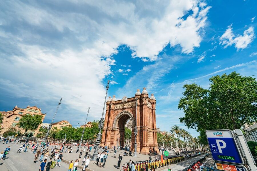 Barcelona Hop-On Hop-Off Bus and FC Barcelona Immersive Tour - Timing, comfort, and practical limits