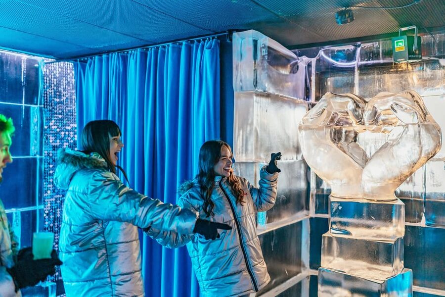 Barcelona: Icebar experience, located at the beach !! - Key points to know before you book