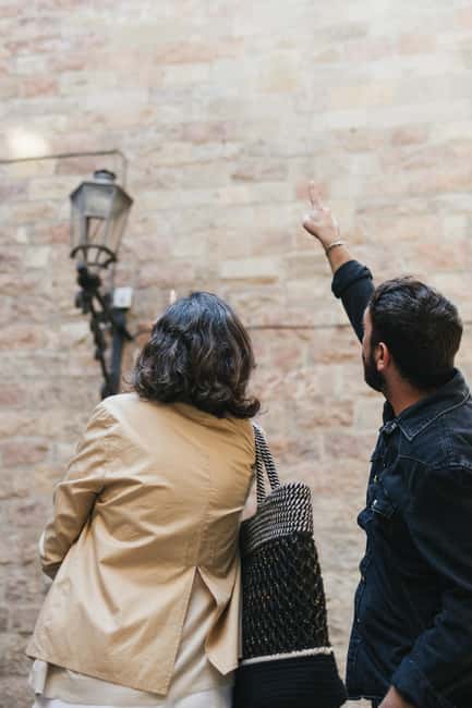 Barcelona: Jewish Quarter 2-Hour Walking Tour - Reading Barcelona through its Jewish past