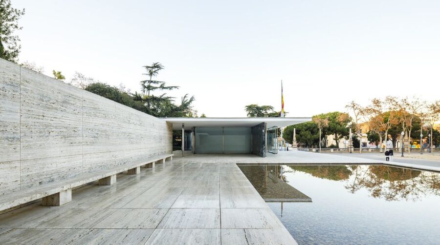 Barcelona: Mies van der Rohe Pavilion Ticket and Audio Guide - A compact route through the Pavilion