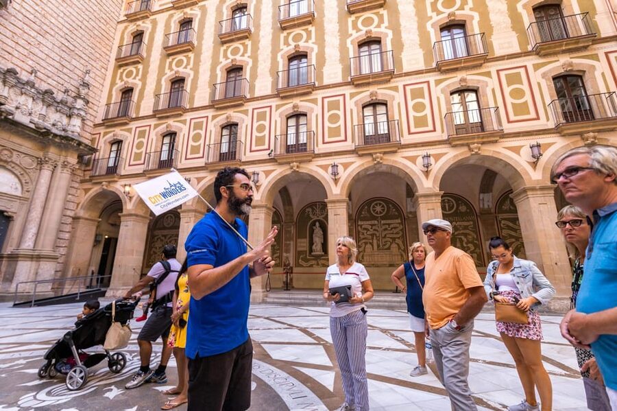 Barcelona: Montserrat Tour with Lunch & Wine Tasting Option - Why Montserrat makes a rewarding half-day from Barcelona