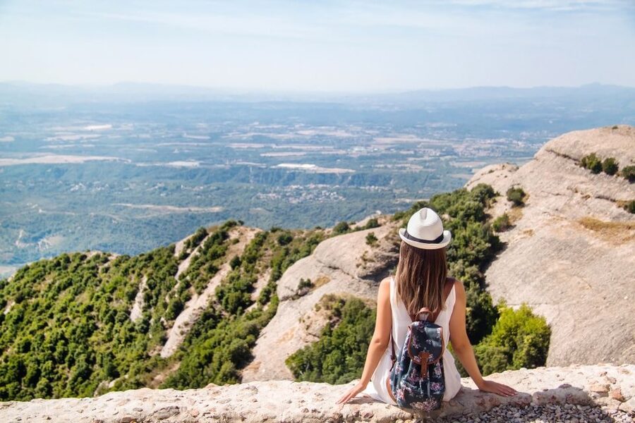 Barcelona: Montserrat Tour with Lunch & Wine Tasting Option - The Finca Ca n’Estella upgrade