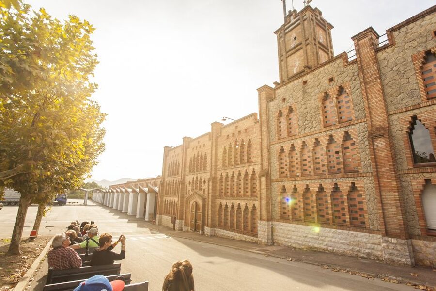 Barcelona: Montserrat with Winery Visit and Farmhouse Lunch - My recommendation