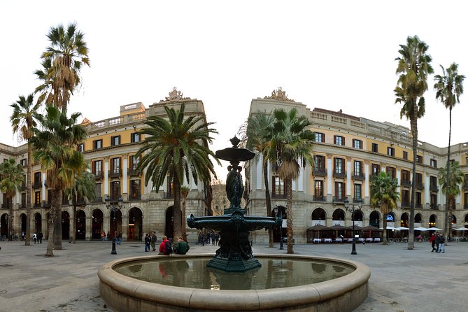 Barcelona Old Town Night Small Group Tour with Tapas & Flamenco - Who will get the most from this tour