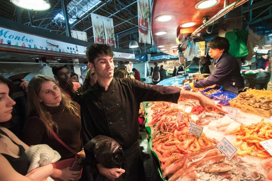 Barcelona: Paella Cooking Experience & Boqueria Market Tour - What the Chefs Add to the Experience