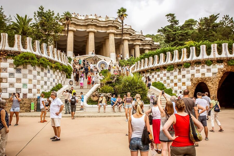 Barcelona: Park Güell Admission Ticket - What makes Park Güell different from an ordinary park