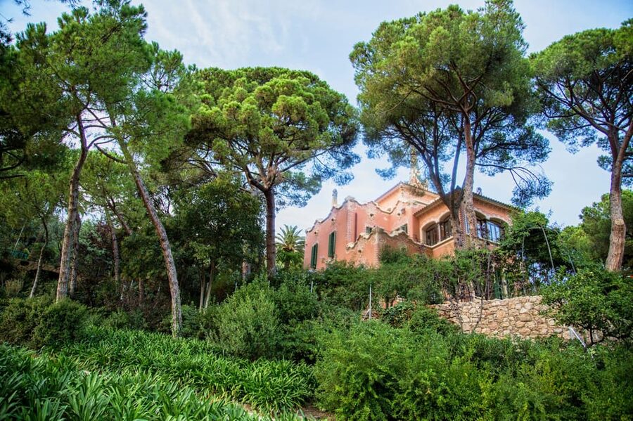 Barcelona: Park Güell and Gaudí House Museum Entry Ticket - Who will enjoy this visit most