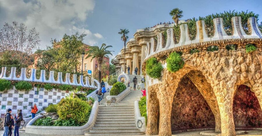 Barcelona: Park Güell Guided Tour - Key points at a glance