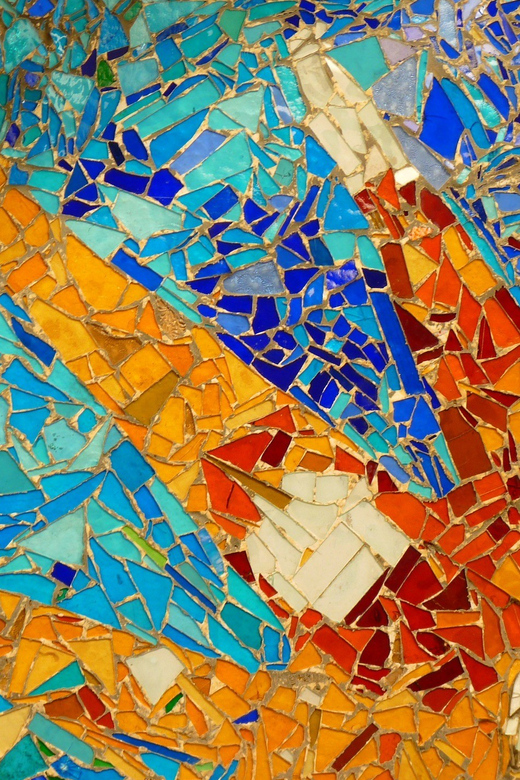 Barcelona: Park Güell Guided Tour - What the guide adds to the experience