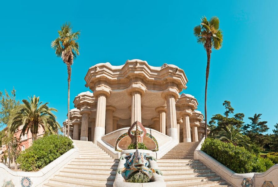 Barcelona: Park Güell Guided Tour & Priority Access - Key points to know before booking