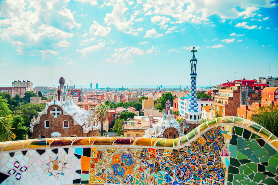 Barcelona: Park Güell Guided Tour & Priority Access - The main terrace and Barcelona views