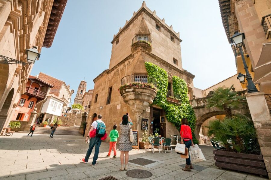 Barcelona: Poble Espanyol Entry Ticket - How long to spend at Poble Espanyol