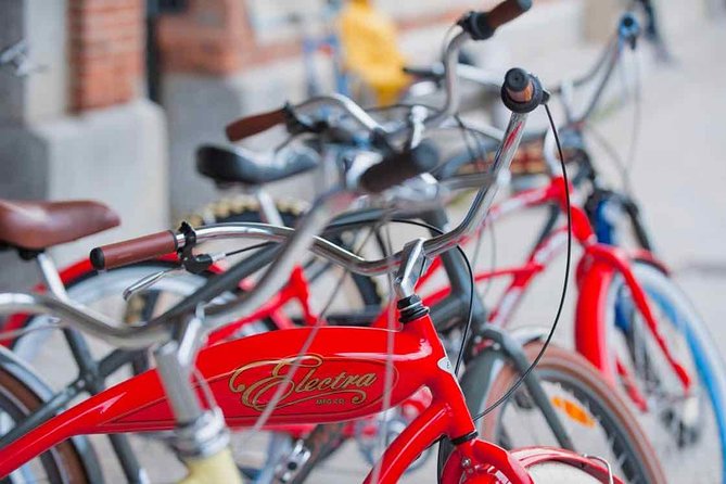 Barcelona's Original Bike Tour in English - Reaching the beach without wasting the morning