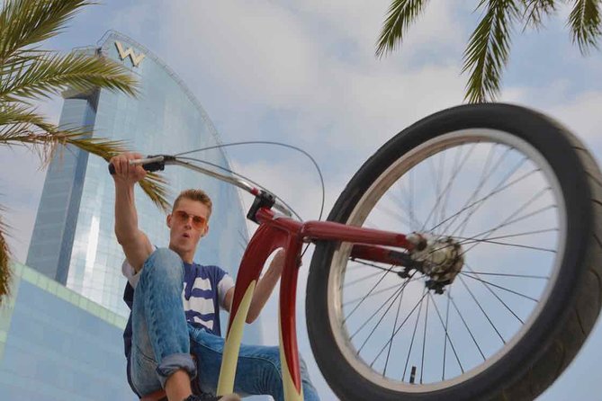 Barcelona's Original Bike Tour in English - Architecture, neighborhoods, and everyday city life