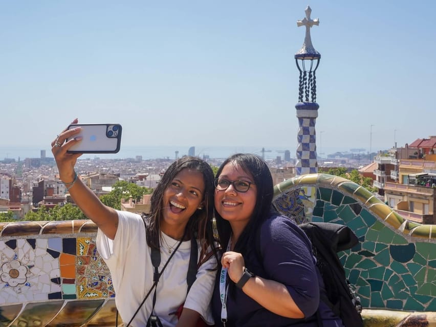 Barcelona: Sagrada Familia and Park Güell Tour - Inside the Sagrada Familia for 90 Minutes