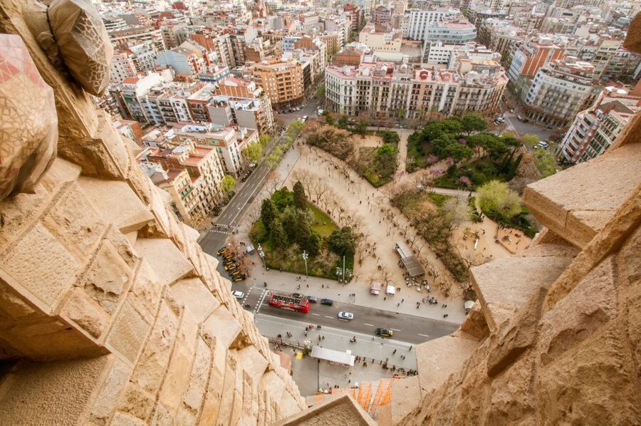Barcelona: Sagrada Familia Guided Tour with Tower Access - Is $85 good value?
