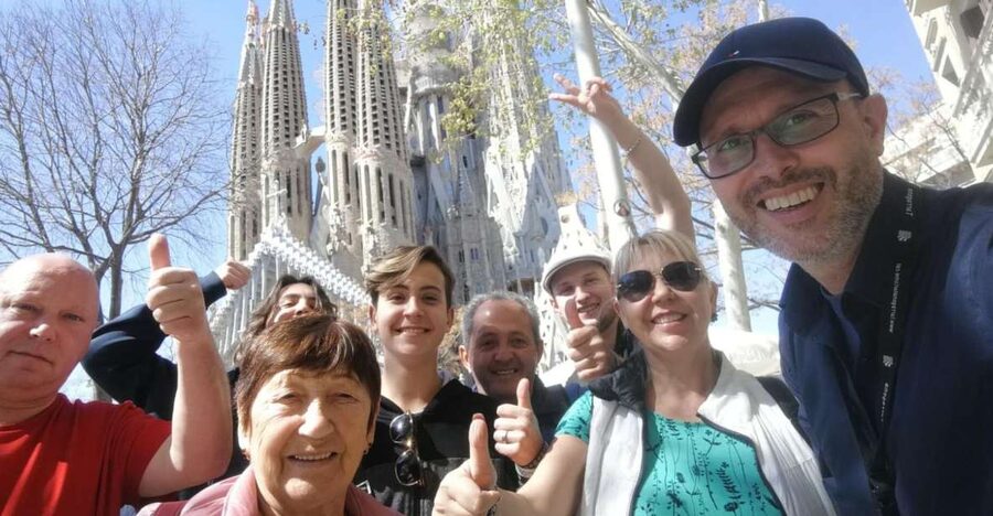 Barcelona & Sagrada Familia Half-Day Tour with Hotel Pickup - Plaça Catalunya and Passeig de Gràcia