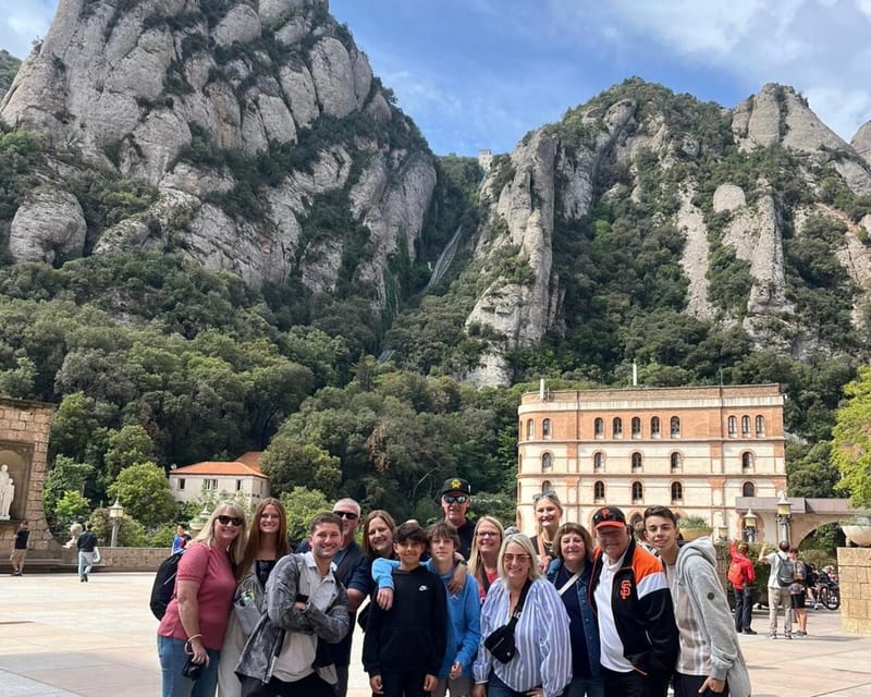 Barcelona: Sagrada Familia & Montserrat Full-Day with Pickup - Hotel pickup and the 10-hour rhythm