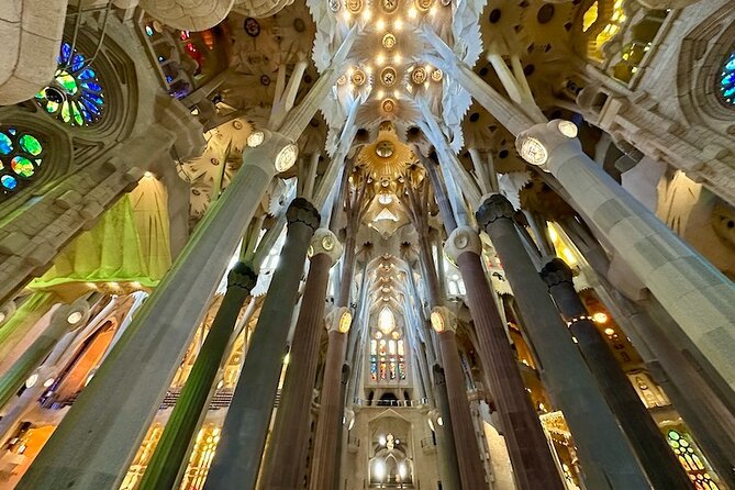 Barcelona: Sagrada Familia & Park Guell Guided Tour + Transfer - How to prepare for a better half-day