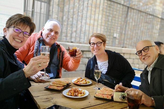Barcelona: Sagrada Familia, Park Guell & Tapas Private Tour - Tapas lunch on Rambla Catalunya