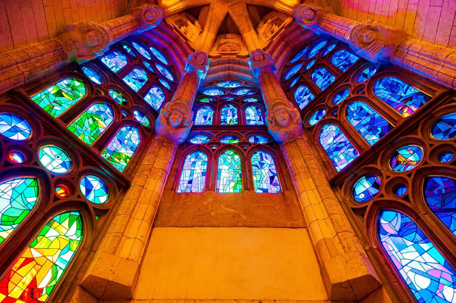 Barcelona: Sagrada Familia Priority Access Guided Tour - The first look inside Sagrada Família
