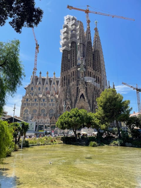 Barcelona: Sagrada Familia Skip-the-Line Guided Tour - Inside the basilica: light, columns, and controlled wonder