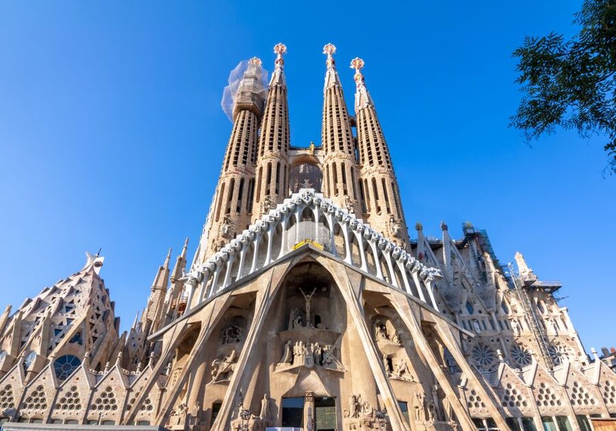 Barcelona: Sagrada Familia Skip The Line Insider Guided Tour - Is $77 good value?