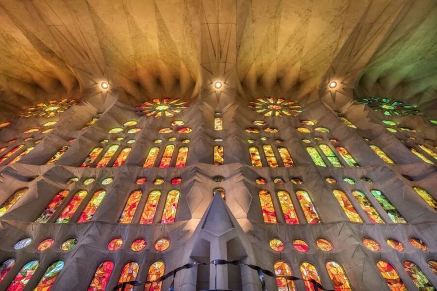Barcelona: Sagrada Familia Skip The Line Insider Guided Tour - What this tour does not include