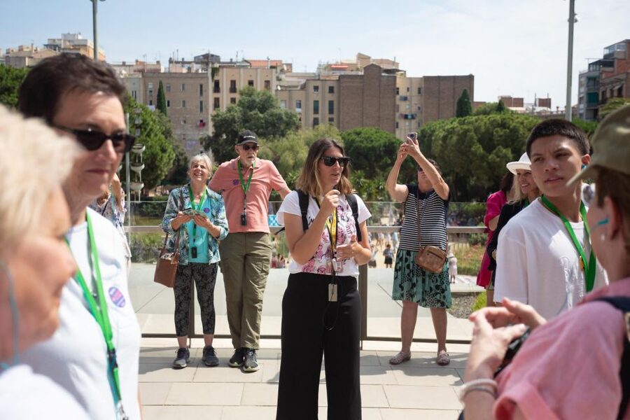 Barcelona: Sagrada Familia Small Group Guided Tour - Meeting at Kurz & Gut Gaudí on Avenue Gaudí