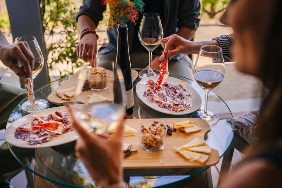 Barcelona: Sailing Cruise & Vineyard Tour with Wine Tasting - Sailing Barcelona’s coast for 90 minutes