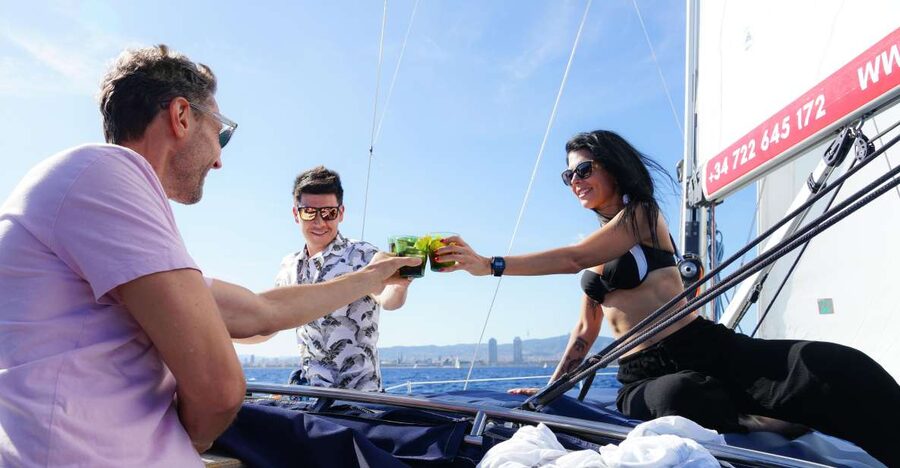 Barcelona: Sailing Tour with Vermouth and Drinks - Vermouth, wine, cava, and simple snacks